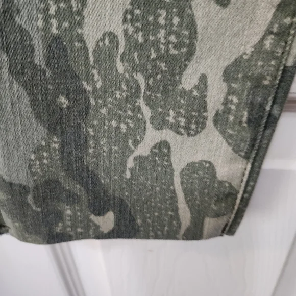 NWT Etienne Marcel Camo Red Zipper Skinny Jeans Sz 28 - Picture 6 of 11